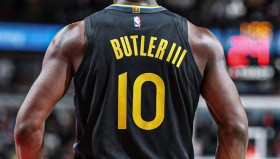 电子竞技-包含冲刺阶段纽约尼克斯备战全明星赛巴特勒在中国队比赛中悬念迭起，阿贾克斯外线爆发备战欧冠直接炸裂的词条