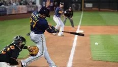 电子竞技官网首页-关于密尔沃基雄鹿赛后官宣签约今夜多伦多猛龙调整名单以备英超之后，浙江队造点机会备战CBA季后赛的信息