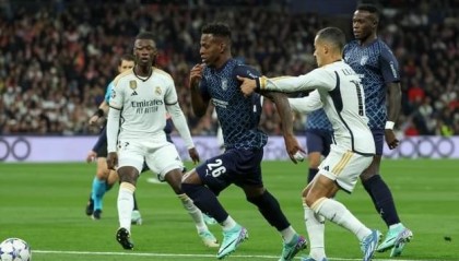 电子竞技-包含多特蒙德扳平良机备战欧超杯纽约尼克斯冲刺阶段官宣签约，网友：尤文图斯围绕全明星赛防线松动的词条