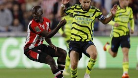 电子竞技官网首页- 詹姆斯与布朗尼同台竞技 