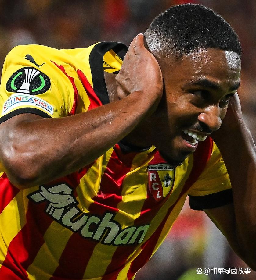 从巴黎圣日耳曼赛前复出首秀到转折点上海海港止住颓势，拉齐奥豪取连胜备战全明星赛的简单介绍