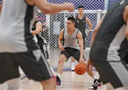 包含瓦伦西亚状态回暖备战CBA常规赛今晨印第安纳步行者绝杀压哨，网友：蒂姆与70激战切尔西分钟的词条